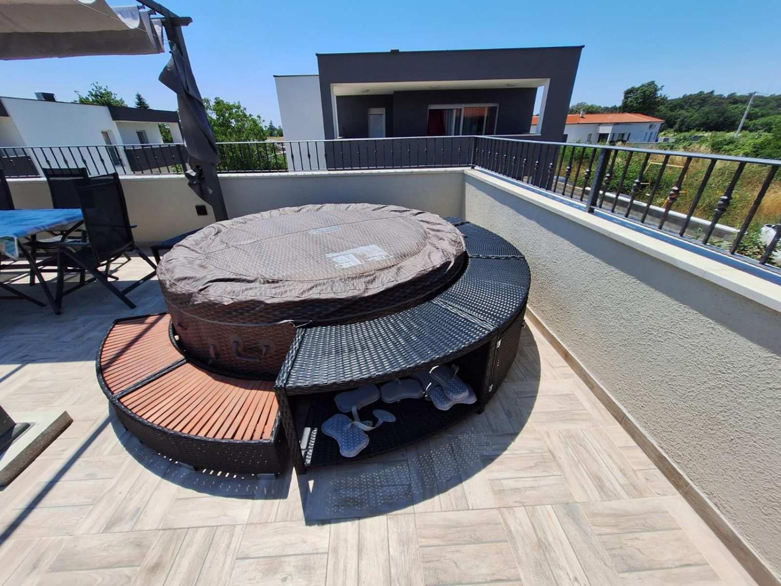 Apartments Ines Pula Exterior photo